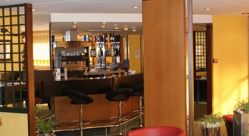 Inter-Hotel Toulouse Aeroport Бланьяк Экстерьер фото