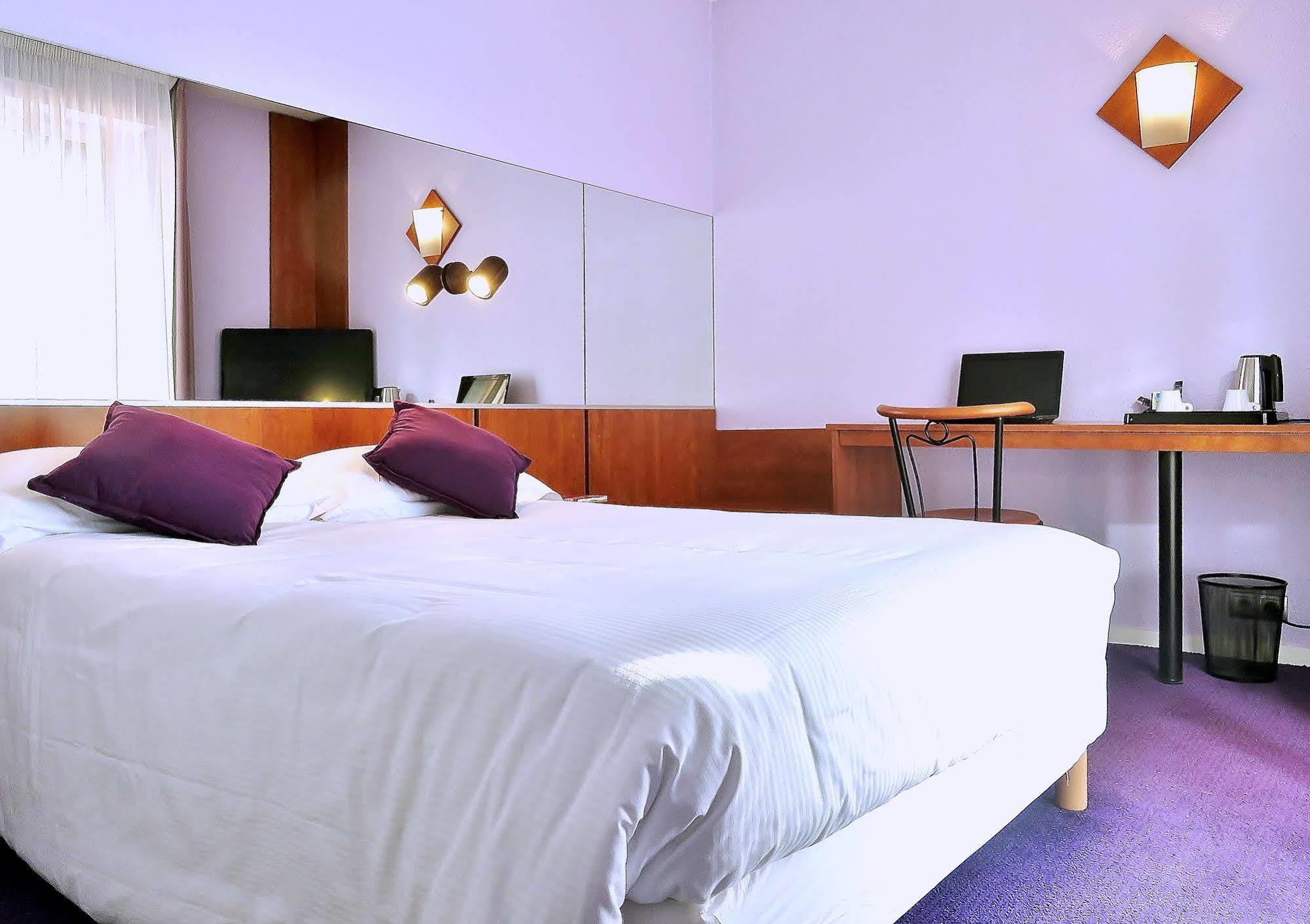 Inter-Hotel Toulouse Aeroport Бланьяк Экстерьер фото